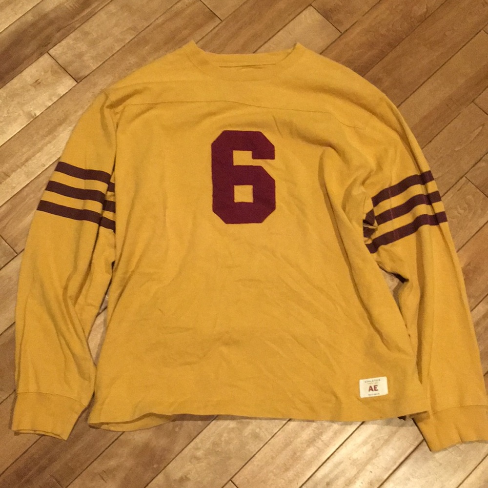 American Eagle Long Sleeve Tee